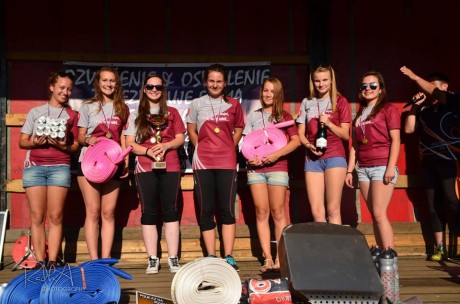 Odovzdávanie cien víťazkám ligy